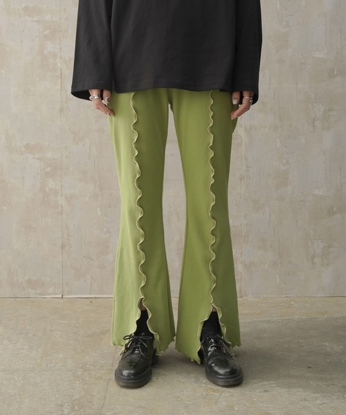 Lull（ルル）の「【Lull / ルル】配色メロウセミフレアリブパンツ（その他パンツ・レディース・ブラック/ベージュ/その他/グリーン/オレンジ・M）」の4枚目の写真