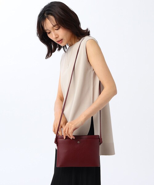 UNTITLED（アンタイトル）の「◆レザーマルチショルダーバッグ（ショルダーバッグ・レディース・ブラック/サンドベージュ/ワインレッド・00）」の10枚目の写真