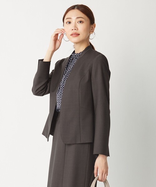 J.PRESS(ジェイプレス)の「BAHARIYE NEW ノーカラー ジャケット(ノーカラージャケット・レディース・ダークブラウン系・9)」の1枚目の写真
