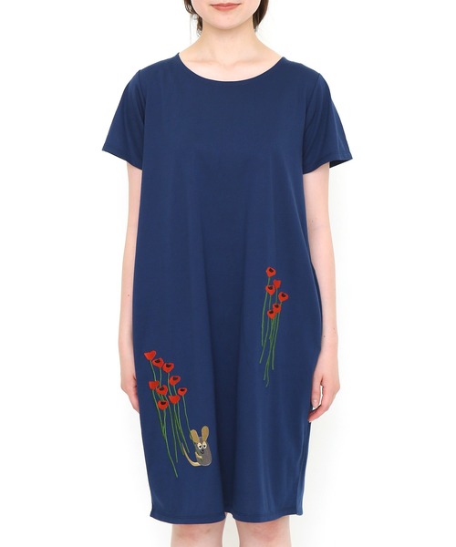 Design Tshirts Store graniph(デザイン ティーシャツ ストア グラニフ)の「フレデリックインザフラワーガーデン (レオレオニ) |コラボコクーンワンピース(ワンピース・レディース・ネイビー・FREE)」の8枚目の写真