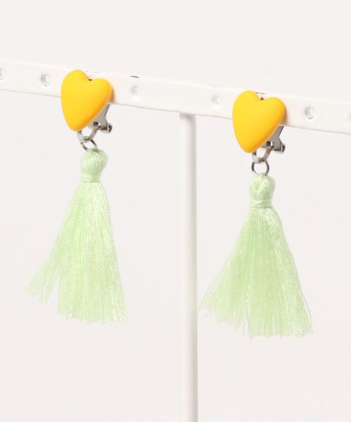 tone(トーン)の「【atelier*mio】ハートとタッセル earring(イヤリング・レディース・グレー系その他/パープル系その他/グレー系その他2/グレー系その他3/イエロー系その他/イエロー系その他2/イエロー系その他3/イエロー系その他4・FREE)」の6枚目の写真