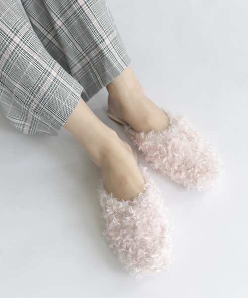 KBF（ケイビーエフ）の「フェイクファーサンダル（サンダル・レディース・ブラック/ピンク/ベージュ・38/36/37）」の3枚目の写真