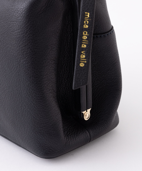 Rouge vif(ルージュヴィフ)の「【mica della valle】Cubetto 2WAYショルダーバッグ(ショルダーバッグ・レディース・キャメル/ダークネイビー・フリー)」の9枚目の写真