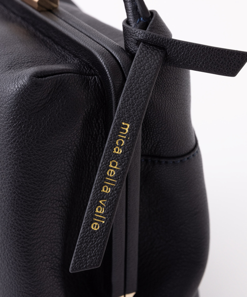 Rouge vif(ルージュヴィフ)の「【mica della valle】Cubetto 2WAYショルダーバッグ(ショルダーバッグ・レディース・キャメル/ダークネイビー・フリー)」の12枚目の写真
