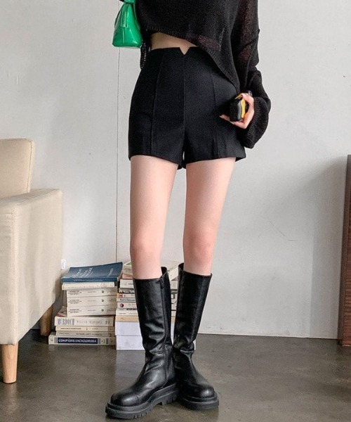 merongshop（メロンショップ）の「MERONGSHOP ハイウエストストレッチショートパンツ（その他パンツ・レディース・ブラック/アイボリー・LARGE/MEDIUM）」の3枚目の写真