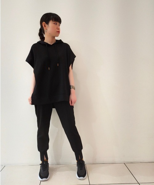 DROIT BELLO（ドロイトベロ）の「DROIT BELLO（ドロイトベロ）ライトダンボールノースリフーディ（パーカー・レディース・ライトグレー/ブラック/グレー・FREE）」の10枚目の写真