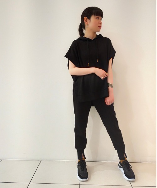 DROIT BELLO（ドロイトベロ）の「DROIT BELLO（ドロイトベロ）ライトダンボールノースリフーディ（パーカー・レディース・ライトグレー/ブラック/グレー・FREE）」の11枚目の写真