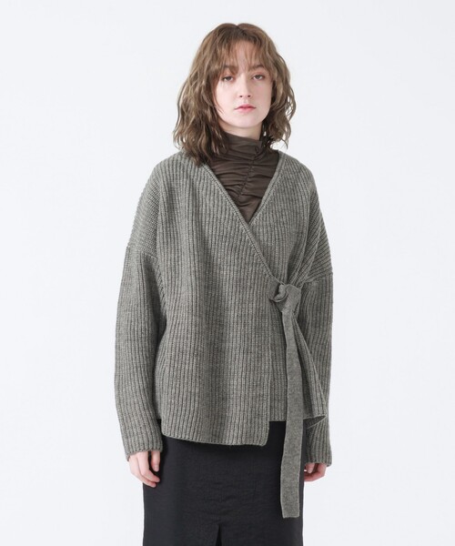 LOVELESS(ラブレス)の「ルーズフィット カーディガン(ニット/セーター・レディース・ブラウン/グリーン・36)」の1枚目の写真