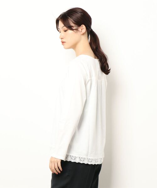Samansa Mos2（サマンサ モスモス）の「ラウンドネックレースカットソー（Tシャツ/カットソー・レディース・オフホワイト/ブラック/ベージュ・ﾌﾘ-）」の4枚目の写真