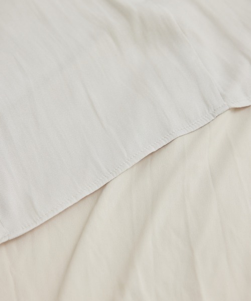 ROPE' PICNIC（ロペピクニック）の「サテンジョーゼットマチ付スカート（スカート・レディース・チャコールグレー/ライトグレー/サックスブルー・38）」の4枚目の写真