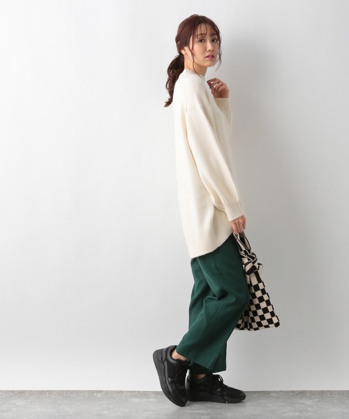 GLOBAL WORK(グローバルワーク)の「フワフワHugmeスタンドネック/952801(ニット/セーター・レディース・チャコールグレー/ライトブルー/ベージュ/ピンク/イエロー/グリーン/アイボリー/ラベンダー/ブルー・MEDIUM/LARGE)」の16枚目の写真