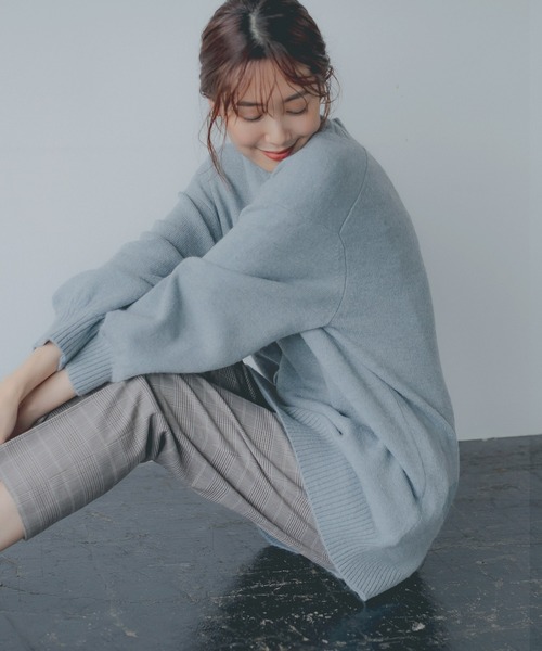 GLOBAL WORK(グローバルワーク)の「フワフワHugmeスタンドネック/952801(ニット/セーター・レディース・チャコールグレー/ライトブルー/ベージュ/ピンク/イエロー/グリーン/アイボリー/ラベンダー/ブルー・MEDIUM/LARGE)」の15枚目の写真