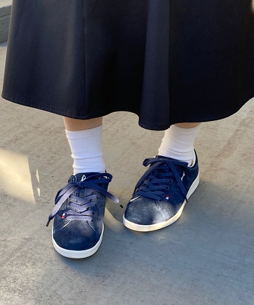 le coq sportif(ルコックスポルティフ)の「LA ローラン LE /メンズ レディース ユニセックス シューズ スニーカー 靴 ライフスタイル カジュアル ムーブウェア スポーツウェア(スニーカー・メンズ・ブラック/ホワイト/ベージュ/ネイビー/グレー・25.0cm/28.0cm/27.0cm/22.5cm/24.5cm/23.0cm/26.5cm/23.5cm/24.0cm/25.5cm/26.0cm/27.5cm/28.5cm)」の5枚目の写真