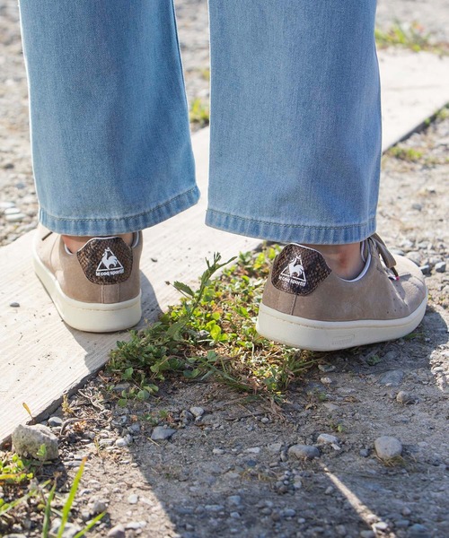 le coq sportif(ルコックスポルティフ)の「LA ローラン LE /メンズ レディース ユニセックス シューズ スニーカー 靴 ライフスタイル カジュアル ムーブウェア スポーツウェア(スニーカー・メンズ・ブラック/ホワイト/ベージュ/ネイビー/グレー・25.0cm/28.0cm/27.0cm/22.5cm/24.5cm/23.0cm/26.5cm/23.5cm/24.0cm/25.5cm/26.0cm/27.5cm/28.5cm)」の22枚目の写真