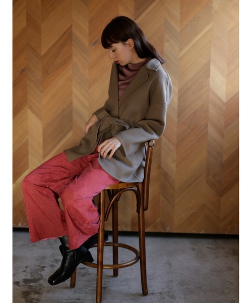 TONAL（トーナル）の「ウールリバーウェストリボンショートコート（チェスターコート・レディース・グレー/ブルー/モカ・38/36）」の7枚目の写真