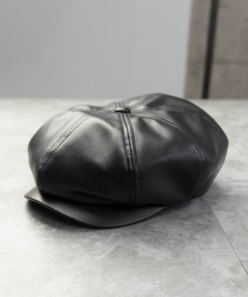 adidas（アディダス）の「adidas 8パネル フェイクレザー ハンチング（ハンチング/ベレー帽・メンズ・ブラック・FREE）」の2枚目の写真