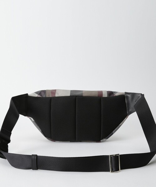 BLACK LABEL CRESTBRIDGE（ブラックレーベル・クレストブリッジ）の