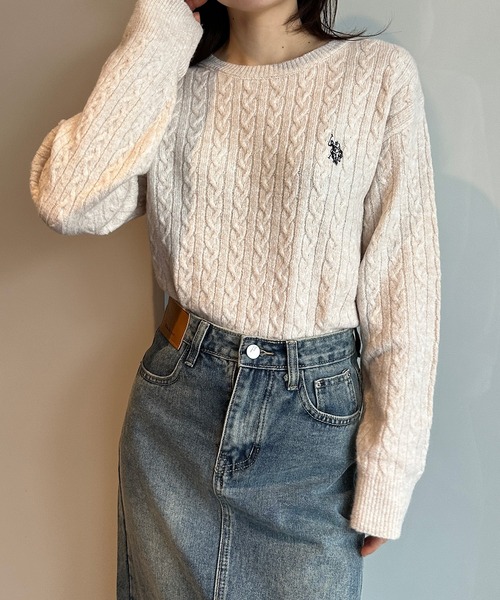 U.S. POLO ASSN.（ユーエスポロアッスン）の「RANAN/solleim別注【U.S.POLO ASSN.】 ワンポイントケーブルニット（ニット/セーター・レディース・オフホワイト/杢グレー/ライトピンク/ブルー/ベージュ/ネイビー/ライトベージュ/ホワイト×ブラック/ブラウン/レッド・M/LL/L）」の22枚目の写真