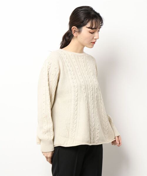 Samansa Mos2(サマンサ モスモス)の「35th裾フレアケーブル柄ニット(ニット/セーター・レディース・ベージュ/グリーン/チャコール/キナリ・フリ-)」の11枚目の写真