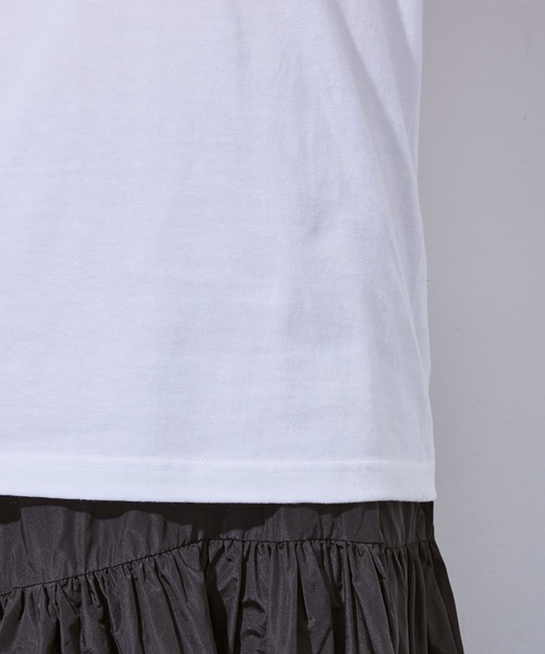 ADAM ET ROPE'（アダムエロペ）の「【ARTEMIO directed by SKIN】ロゴロンT（Tシャツ/カットソー・レディース・ホワイト/ホワイト系その他2・FREE）」の13枚目の写真