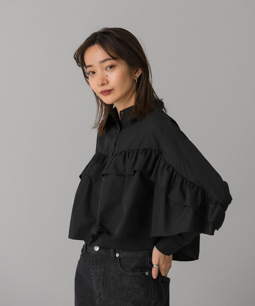 KBF（ケイビーエフ）の「ラッフルフリルシャツ（シャツ/ブラウス・レディース・ホワイト/ブラック/カーキ・ONE）」の3枚目の写真