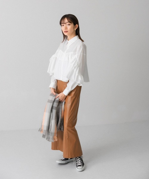 KBF（ケイビーエフ）の「ラッフルフリルシャツ（シャツ/ブラウス・レディース・ホワイト/ブラック/カーキ・ONE）」の20枚目の写真