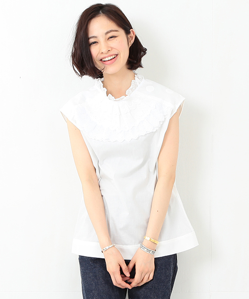 BEAMS BOY(ビームスボーイ)の「TORI-TO / スモッグ ノースリーブ シャツ(シャツ/ブラウス・レディース・ホワイト/ホワイト系その他・ONE SIZE)」の1枚目の写真