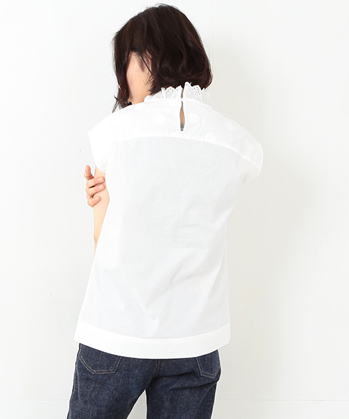 BEAMS BOY(ビームスボーイ)の「TORI-TO / スモッグ ノースリーブ シャツ(シャツ/ブラウス・レディース・ホワイト/ホワイト系その他・ONE SIZE)」の15枚目の写真