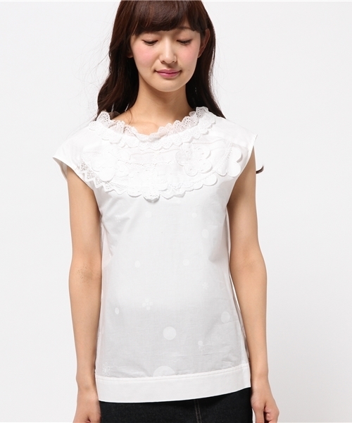 BEAMS BOY(ビームスボーイ)の「TORI-TO / スモッグ ノースリーブ シャツ(シャツ/ブラウス・レディース・ホワイト/ホワイト系その他・ONE SIZE)」の3枚目の写真