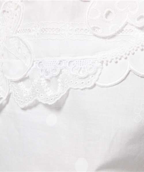 BEAMS BOY(ビームスボーイ)の「TORI-TO / スモッグ ノースリーブ シャツ(シャツ/ブラウス・レディース・ホワイト/ホワイト系その他・ONE SIZE)」の9枚目の写真