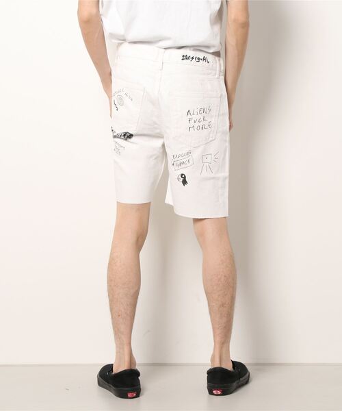 Desigual（デシグアル）の「メンズデニムハーフパンツ DENIM_RAY（その他パンツ・メンズ・ホワイト・S/M/L/XXL/XL/XS）」の3枚目の写真