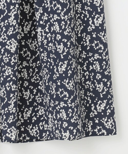 J.PRESS Ladies（J.プレス レディス）の「【洗える】ポリエステルデシンフラワープリント スカート（スカート・レディース・ネイビー系5/ライラック系5・XS）」の12枚目の写真
