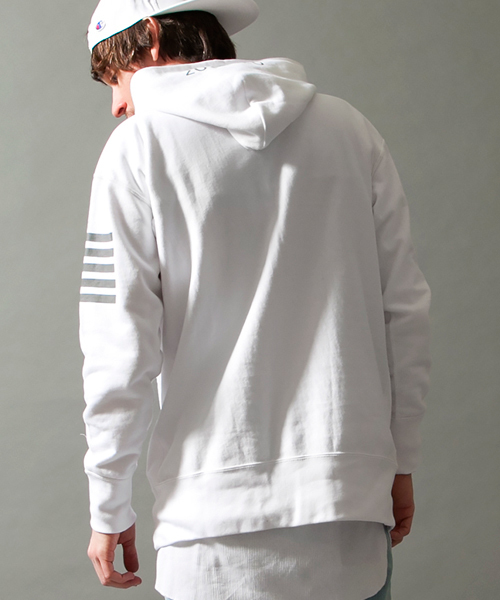 MONKEY TIME（モンキータイム）の「＜monkey time × Champion＞ ∴ RW/HOOD ref/パーカー ◆（パーカー・メンズ・ホワイト/ブラック・SMALL/LARGE/MEDIUM）」の12枚目の写真