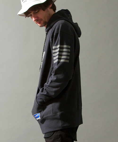 MONKEY TIME（モンキータイム）の「＜monkey time × Champion＞ ∴ RW/HOOD ref/パーカー ◆（パーカー・メンズ・ホワイト/ブラック・SMALL/LARGE/MEDIUM）」の13枚目の写真