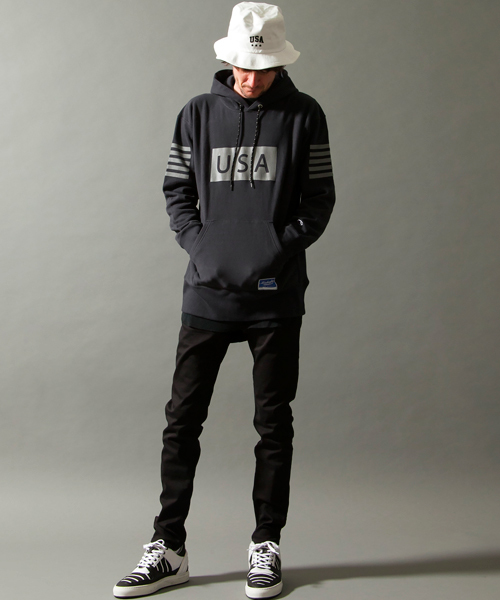 MONKEY TIME（モンキータイム）の「＜monkey time × Champion＞ ∴ RW/HOOD ref/パーカー ◆（パーカー・メンズ・ホワイト/ブラック・SMALL/LARGE/MEDIUM）」の4枚目の写真