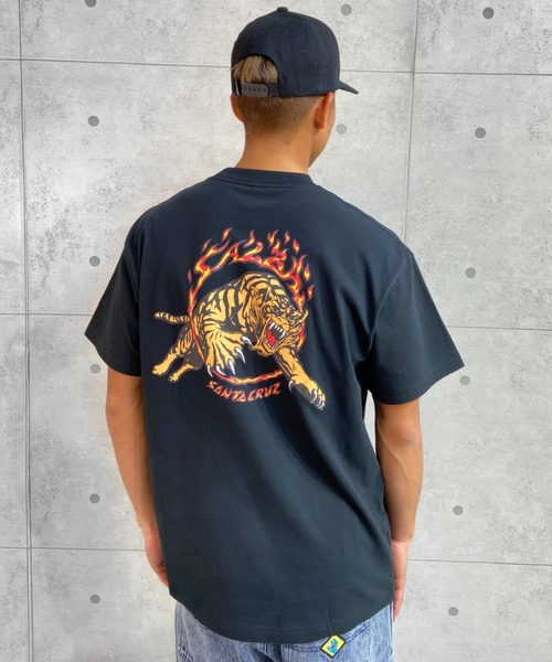 SANTA CRUZ（サンタクルーズ）の「【ムラサキスポーツ別注】SANTACRUZ/サンタクルーズ ルーズシルエット バックプリントTシャツ 502221416（Tシャツ/カットソー・メンズ・ブラック/ホワイト・M/XL/XXL/L）」の5枚目の写真