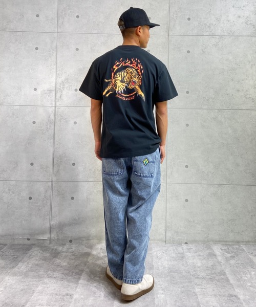 SANTA CRUZ（サンタクルーズ）の「【ムラサキスポーツ別注】SANTACRUZ/サンタクルーズ ルーズシルエット バックプリントTシャツ 502221416（Tシャツ/カットソー・メンズ・ブラック/ホワイト・M/XL/XXL/L）」の9枚目の写真