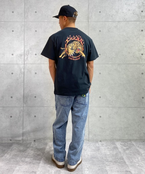 SANTA CRUZ（サンタクルーズ）の「【ムラサキスポーツ別注】SANTACRUZ/サンタクルーズ ルーズシルエット バックプリントTシャツ 502221416（Tシャツ/カットソー・メンズ・ブラック/ホワイト・M/XL/XXL/L）」の10枚目の写真