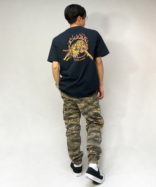 SANTA CRUZ（サンタクルーズ）の「【ムラサキスポーツ別注】SANTACRUZ/サンタクルーズ ルーズシルエット バックプリントTシャツ 502221416（Tシャツ/カットソー・メンズ・ブラック/ホワイト・M/XL/XXL/L）」の15枚目の写真