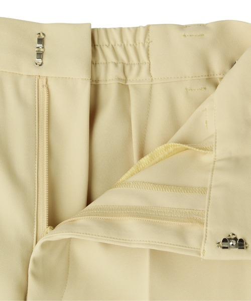 N.（N. Natural Beauty Basic）（エヌエヌナチュラルビューティーベーシック）の「◆センタープレスストレートパンツ（その他パンツ・レディース・ベージュ/イエロー・MEDIUM）」の15枚目の写真