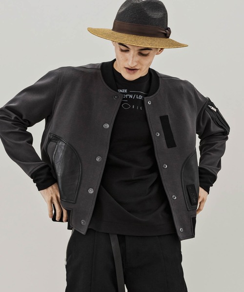 C DIEM(カルペディエム)の「C DIEM(カルペディエム)ストレッチレザーアワードジャケット(ブルゾン・メンズ・ブラック/チャコールグレー・S/M/L)」の2枚目の写真