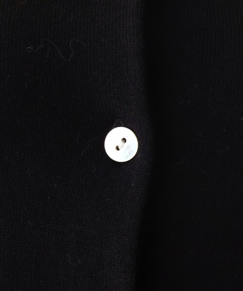 OPAQUE.CLIP（オペークドットクリップ）の「◆クルーネックカーディガン【エクストラファインオーガニックコットン】（カーディガン/ボレロ・レディース・ブラック/ホワイト系その他3/グリーン/ホワイト系その他6/ブルー・38/40）」の11枚目の写真