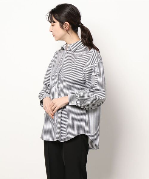 BELLUNA PLUS（ベルーナ）の「ストライプ柄ボリューム袖デザインシャツ（シャツ/ブラウス・レディース・ブラック/ブルー/グリーン/パープル/ネイビー・MEDIUM/LARGE）」の15枚目の写真