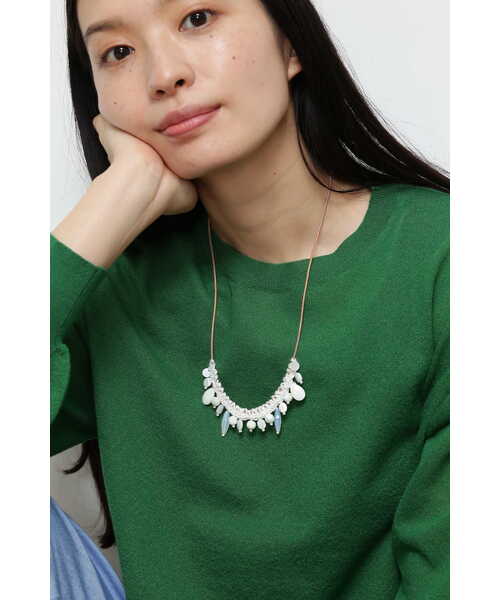 human woman（ヒューマンウーマン）の「◆レザーコードネックレス（ネックレス・レディース・ベージュ・ﾌﾘ-）」の5枚目の写真