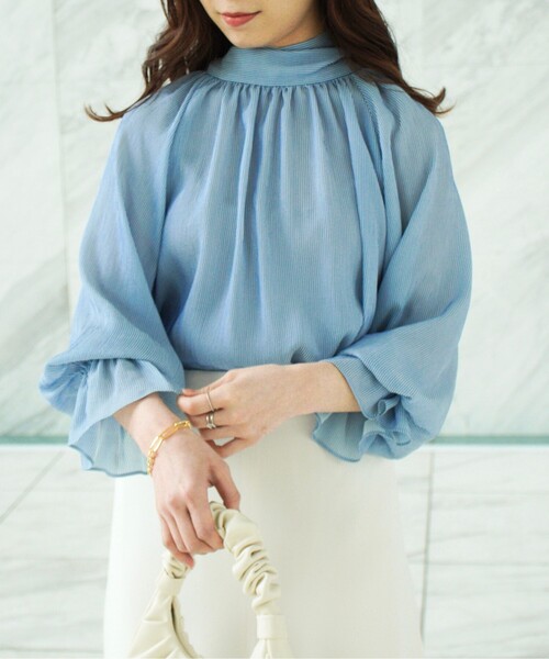 UNTITLED（アンタイトル）の「◆【STORY掲載】ヨーリューストライプブラウス（シャツ/ブラウス・レディース・ベージュ系その他6/ブルー系2/ベージュ系その他2・44/02/04/00/48）」の3枚目の写真