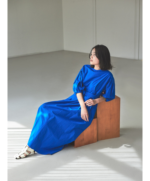 margaux（マルゴー）の「【MARGAUX】タックスリーブワンピース（ワンピース・レディース・ブルー/ブラック/レッド・フリー）」の3枚目の写真