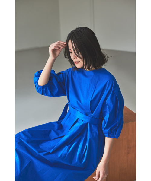 margaux（マルゴー）の「【MARGAUX】タックスリーブワンピース（ワンピース・レディース・ブルー/ブラック/レッド・フリー）」の4枚目の写真