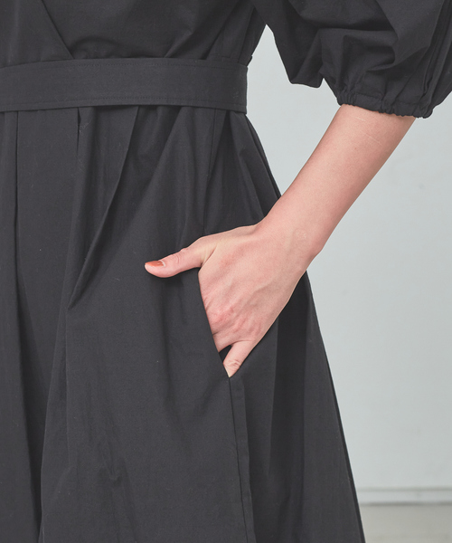 margaux（マルゴー）の「【MARGAUX】タックスリーブワンピース（ワンピース・レディース・ブルー/ブラック/レッド・フリー）」の14枚目の写真