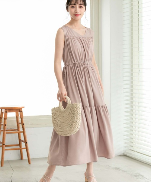 fifth(フィフス)の「サイドリボンティアードワンピース(ワンピース・レディース・ブラック/カーキ/グレイッシュベージュ・M)」の2枚目の写真