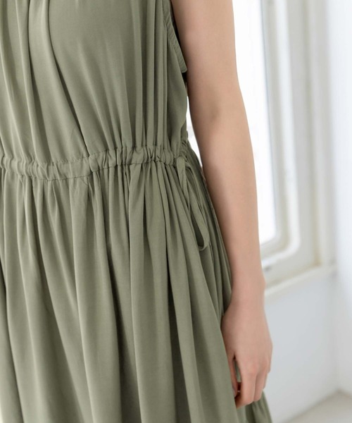 fifth(フィフス)の「サイドリボンティアードワンピース(ワンピース・レディース・ブラック/カーキ/グレイッシュベージュ・M)」の18枚目の写真